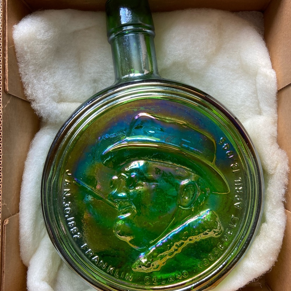 FDR Presidential Commemoration Bottle: Vintage Wheaton/Nuline